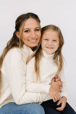 Load image into Gallery viewer, Women's Funnel Neck Sweatshirt in Cream Sherpa
